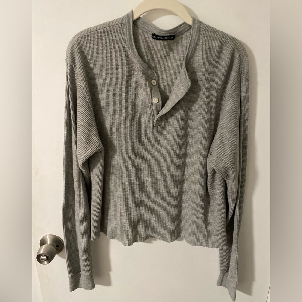 Brandy Melville Women’s Gray Waffle Knit Long Sleeve Tee